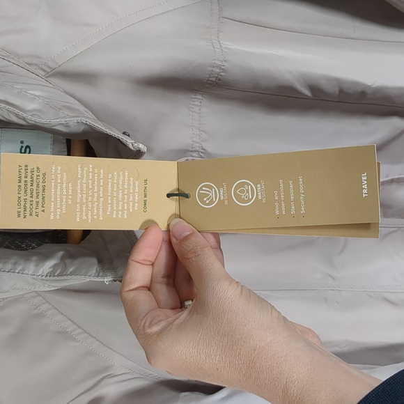 NWT Orvis Pack n Go Hooded Lightweight Jacket Womens Medium - Picture 7 of 16